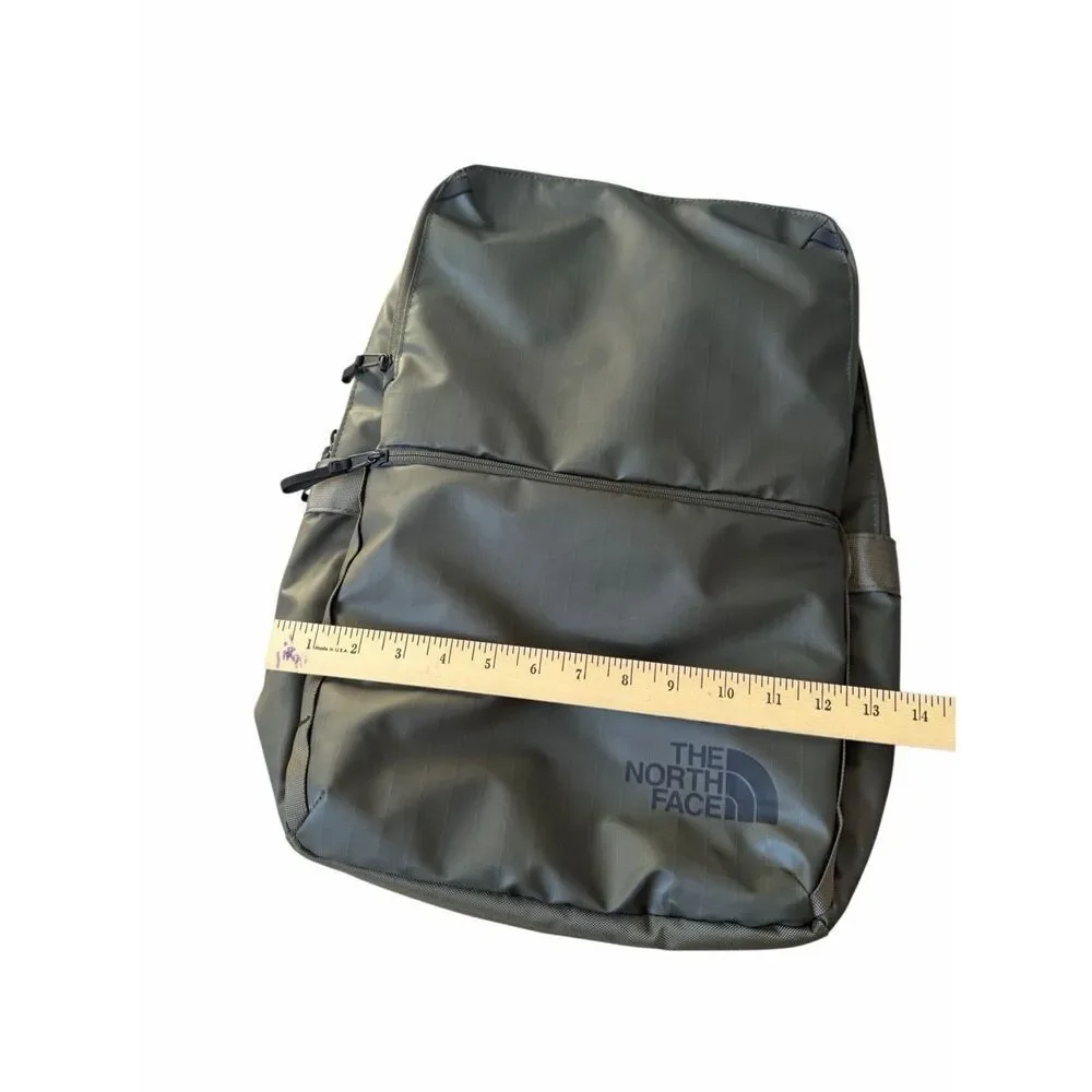 North Face Backpack Base Camp‎ Voyager NEW Daypack New Taupe Green TNF Black